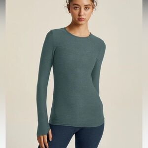 Beyond Yoga Featherweight Classic Crew Pullover Shirt